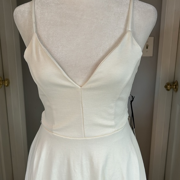 Lulu’s off white spaghetti strap fit and flare polyester dress, deep V-neck, XS - Picture 2 of 6